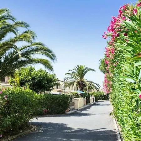 Belle D'angle Climatisee, Tamaris, Wifi, 2 4 Couchages Lrtamm1 * Portiragnes